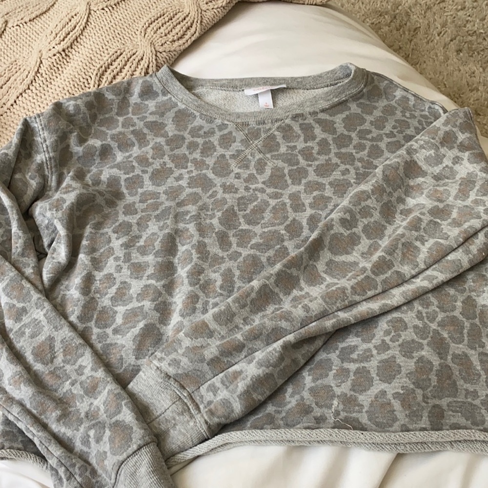 cute target leopard cropped crew -